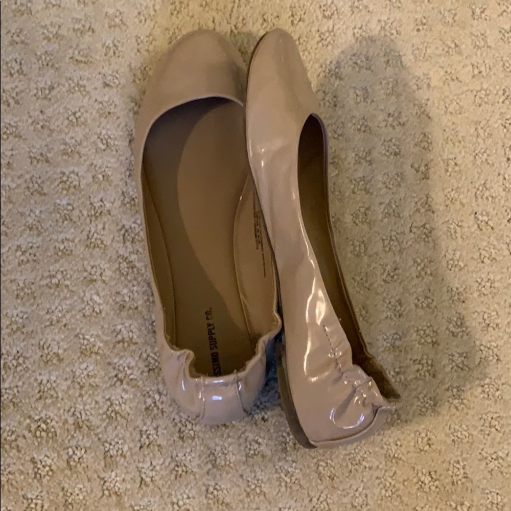 Size 11 mosslmo patten leather  flats